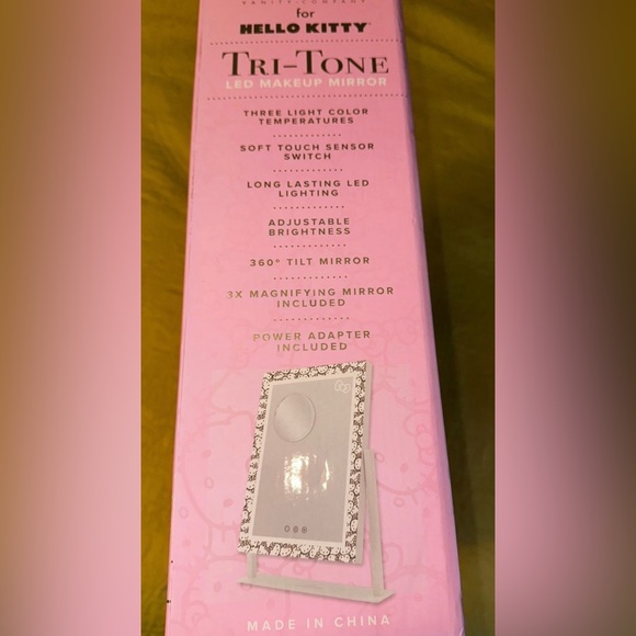 HELLO KITTY TRI-TONE LED MAKEUP MIRROR Sanrio - Picture 3 of 9